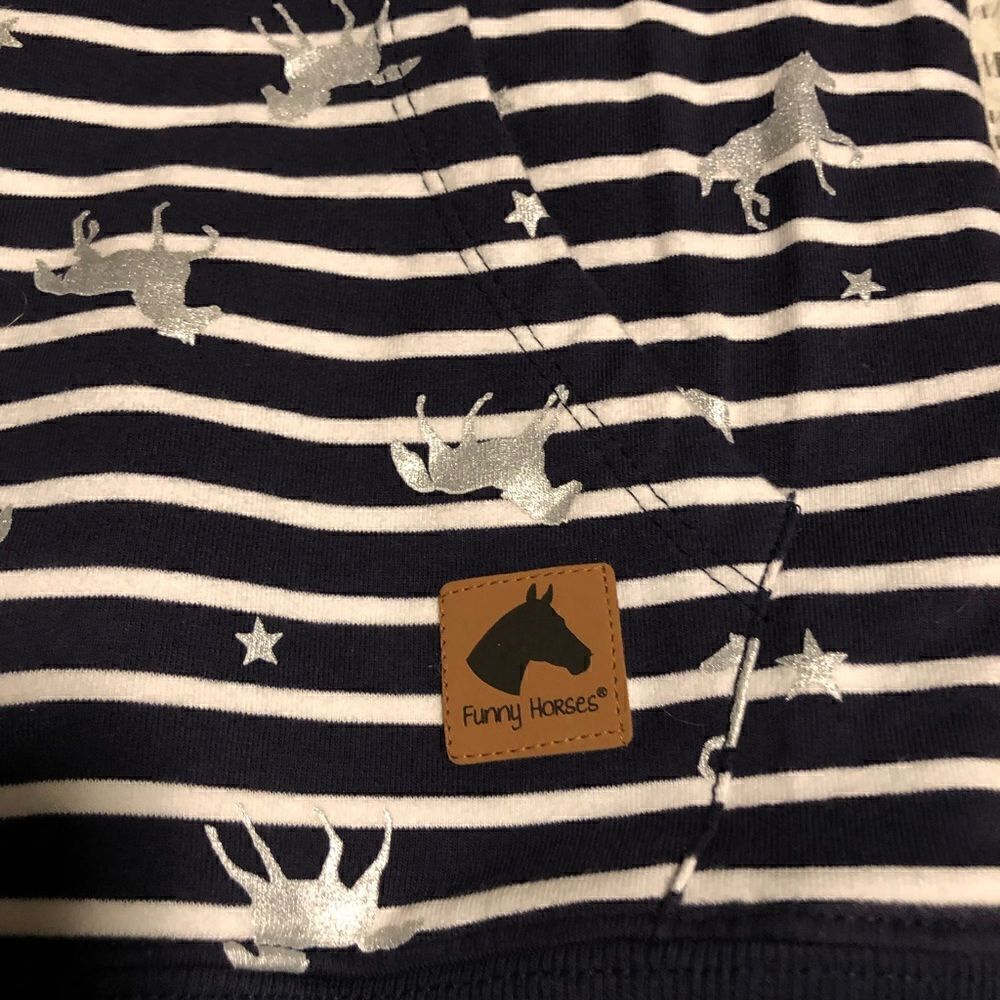 Pullover sweatshirt   - Picture 2 of 5